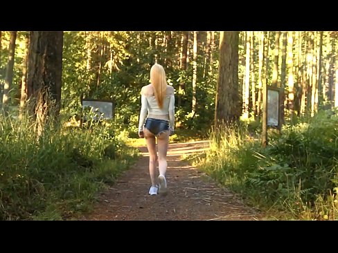 ❤️ Skaista sieviete kustas lēni, nevis kails video Slepkavas pie mums lv.mrpornogratis.ru